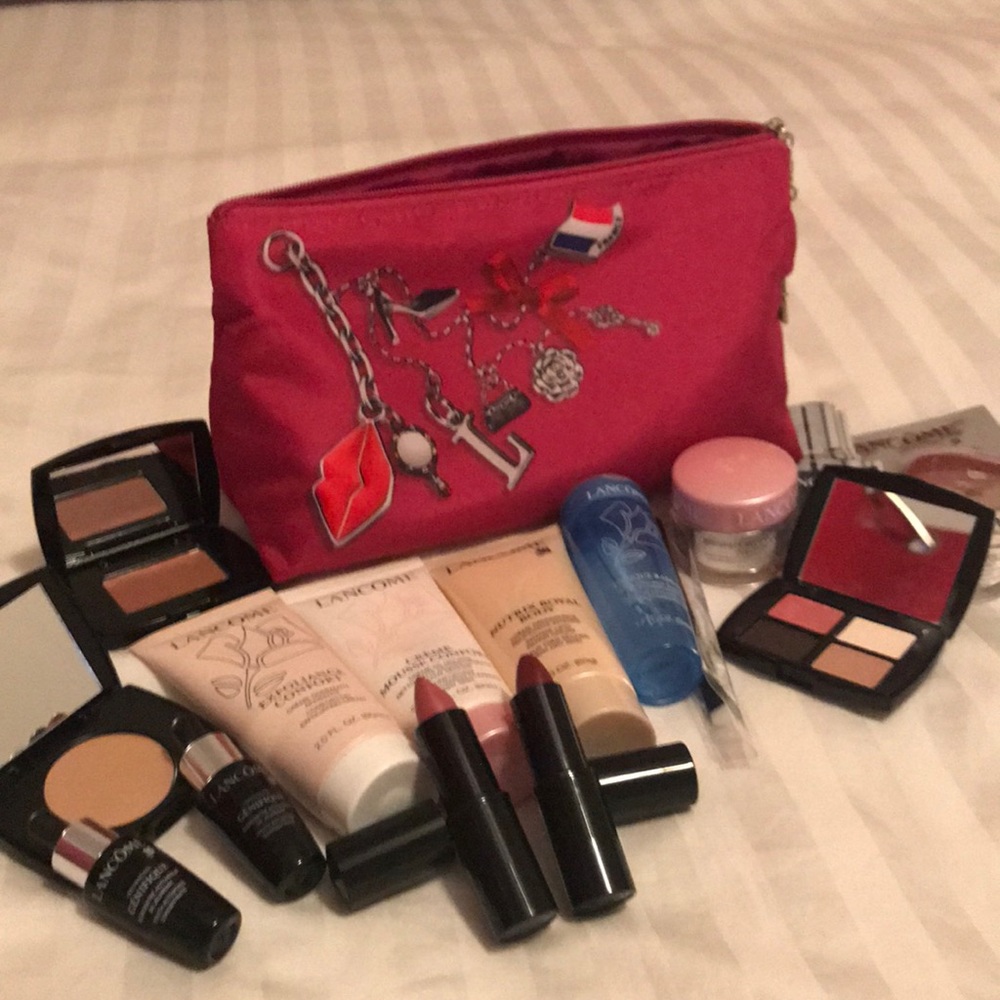 NEW Lancôme Makeup& Bag